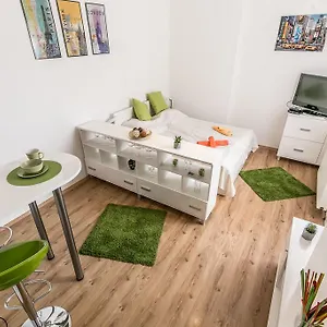 bpr-balzac-apartment.inbudapesthotels.com/